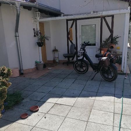 Kleines Haus Im Oderbruch Apartamento Neutrebbin Exterior foto