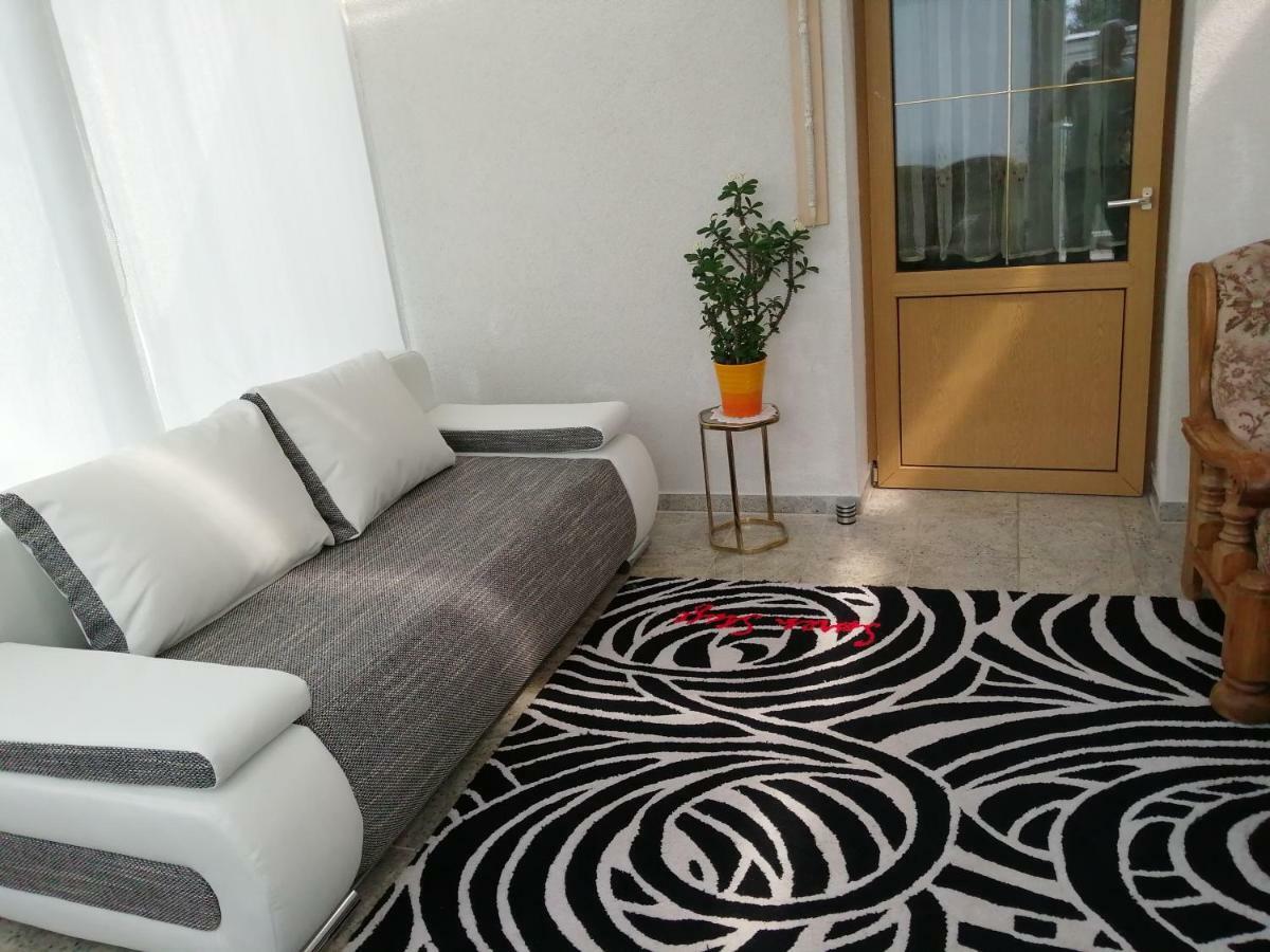 Kleines Haus Im Oderbruch Apartamento Neutrebbin Exterior foto